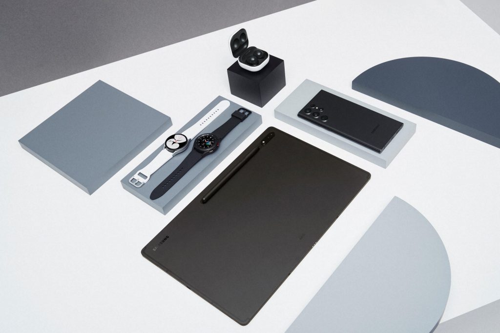 Samsung Galaxy Tab S8 Ultra 5G Full Specification - sophisticated hardware, premium productivity features, and seamless ecosystem Samsung Galaxy Tab S8 Ultra 5G Full Specification - sophisticated hardware, premium productivity features, and seamless ecosystem - Alvinology