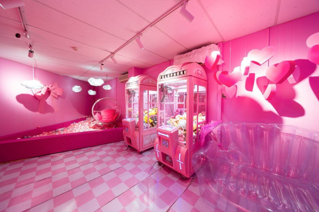 iWan Studio is Singapore’s newest and largest Selfie Photography Venue offering hundreds of photogenic corners! - Alvinology