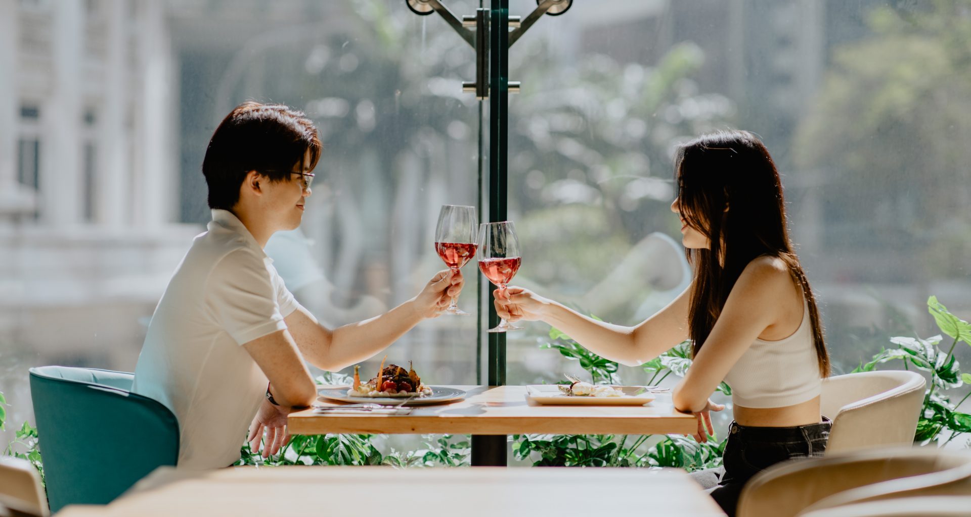 5 date ideas near Raffles Place where you can take the best couple #OOTD shots - Alvinology