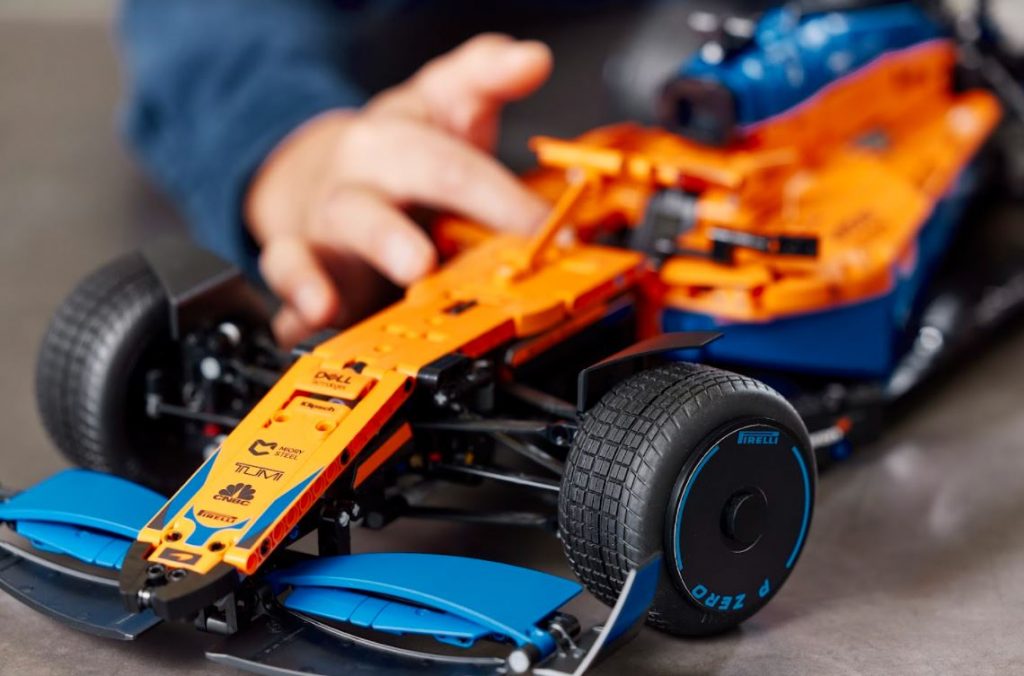 LEGO unveils the exquisite LEGO Technic McLaren Formula 1 Race Car that will surely steal the show in any collection - Alvinology