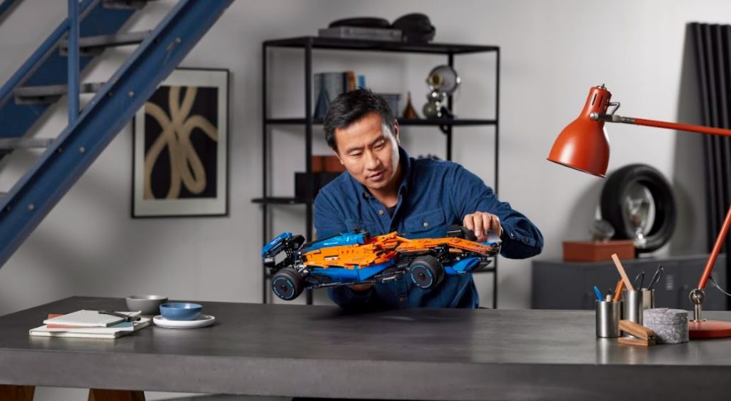 LEGO unveils the exquisite LEGO Technic McLaren Formula 1 Race Car that will surely steal the show in any collection - Alvinology