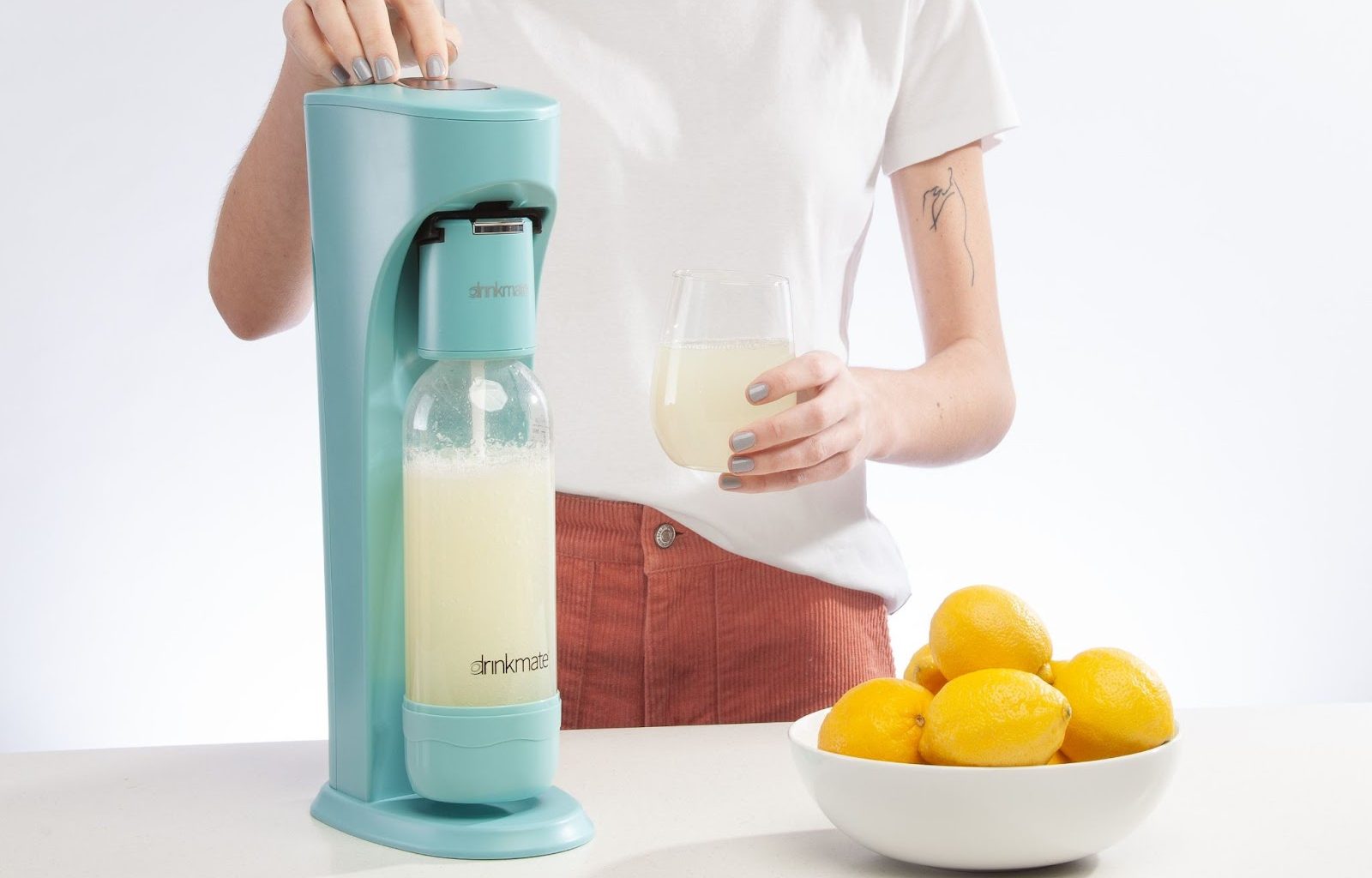 [Review] This Device Can Carbonate ANY Beverage - Teas, Coffees and Even Alcohol - So You Can Drink “Soda” Everyday Without the Guilt - Alvinology