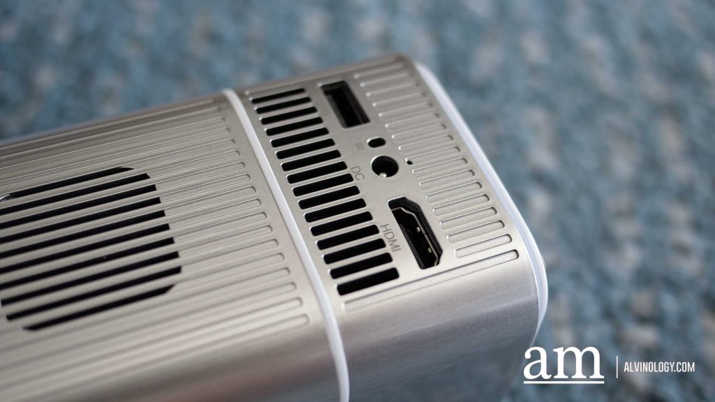 [Review] LUMOS NANO: 2-in-1 Portable Projector & Bluetooth speaker with Netflix, YouTube available for S$599 - Alvinology