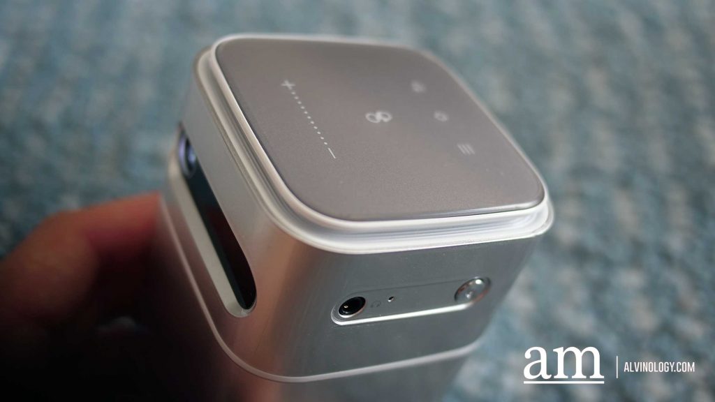 [Review] LUMOS NANO: 2-in-1 Portable Projector & Bluetooth speaker with Netflix, YouTube available for S$599 - Alvinology