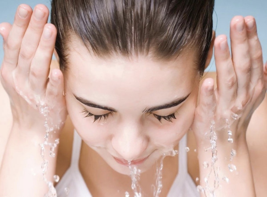 Properly Caring For Your Skin From Head To Toe - Alvinology
