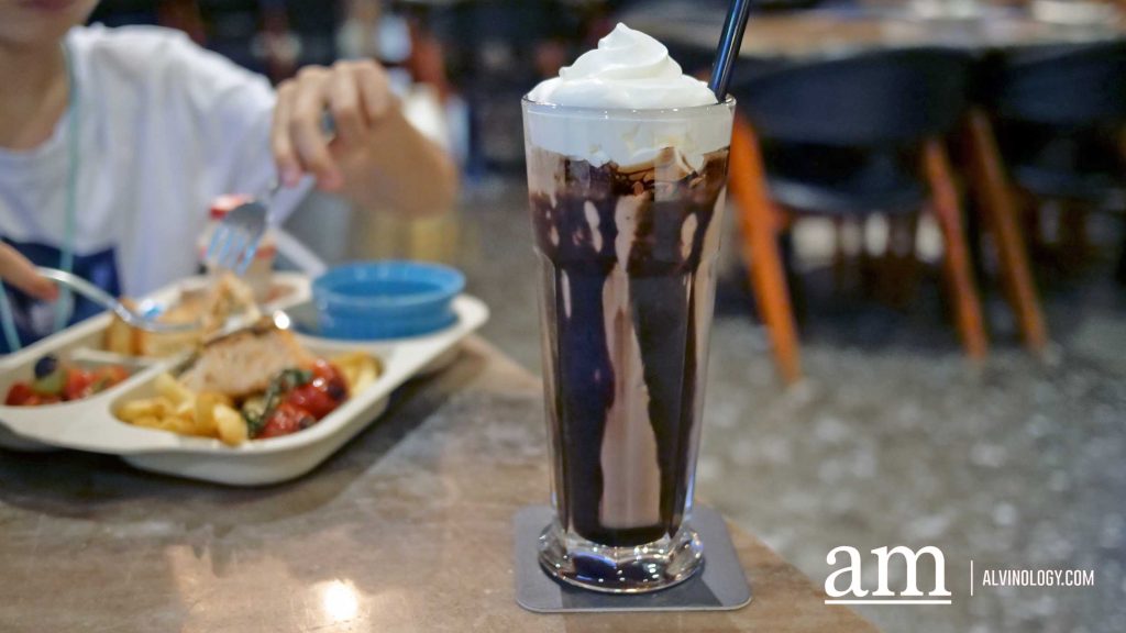 [Review] YOUNGs Bar & Restaurant @ Seletar Aerospace park - Alvinology