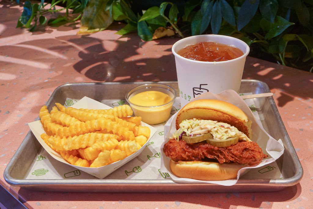 [How Does It Taste?] Shake Shack’s First And Only Dark Meat Item- Dark Meat Hot Chicken Burger ($10.80) - Alvinology
