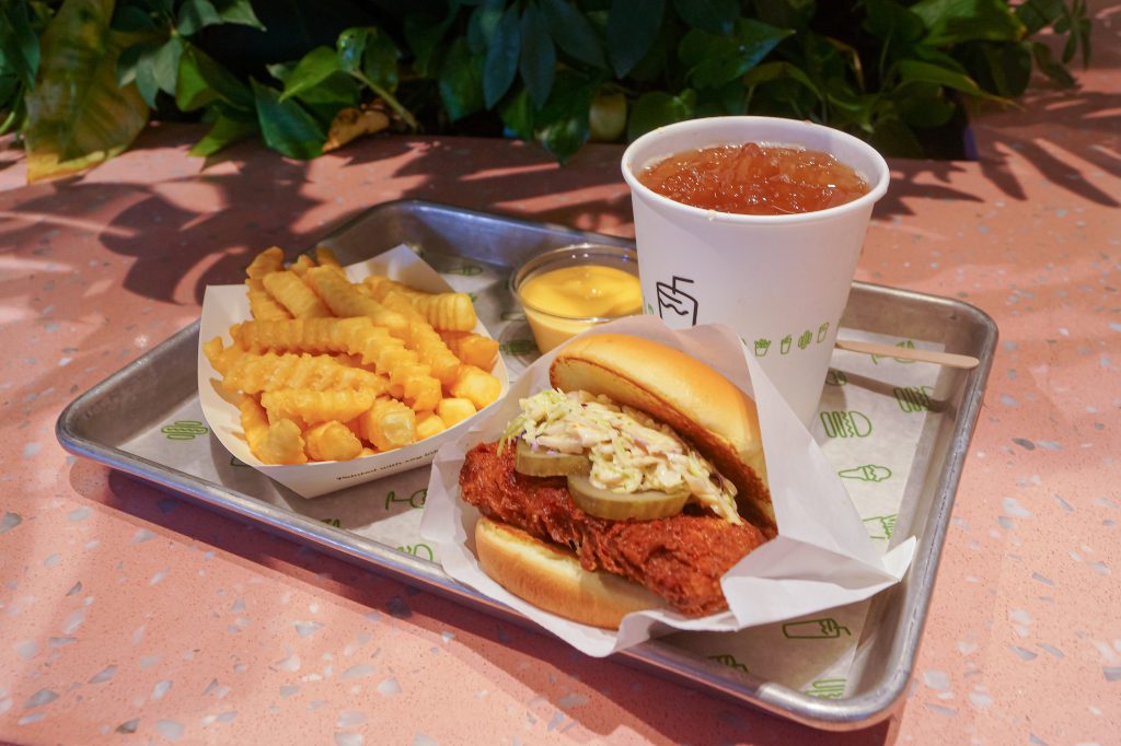 [How Does It Taste?] Shake Shack’s First And Only Dark Meat Item- Dark Meat Hot Chicken Burger ($10.80) - Alvinology