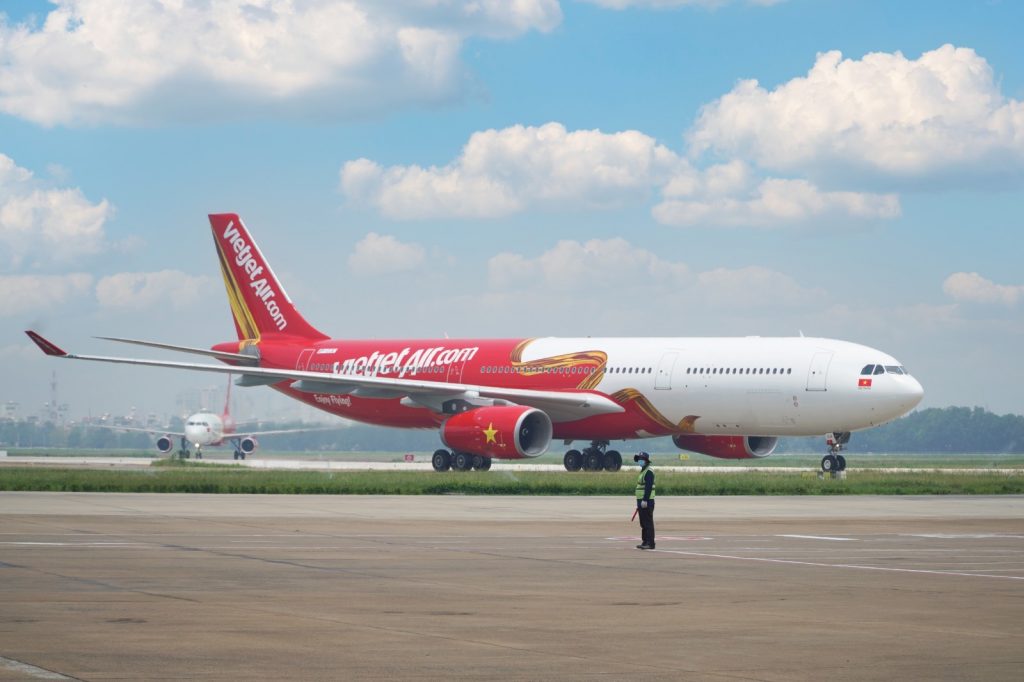 Grab your ZERO-FARE ticket to Vietnam with Vietjet before they run out! Booking period is only today! - Alvinology