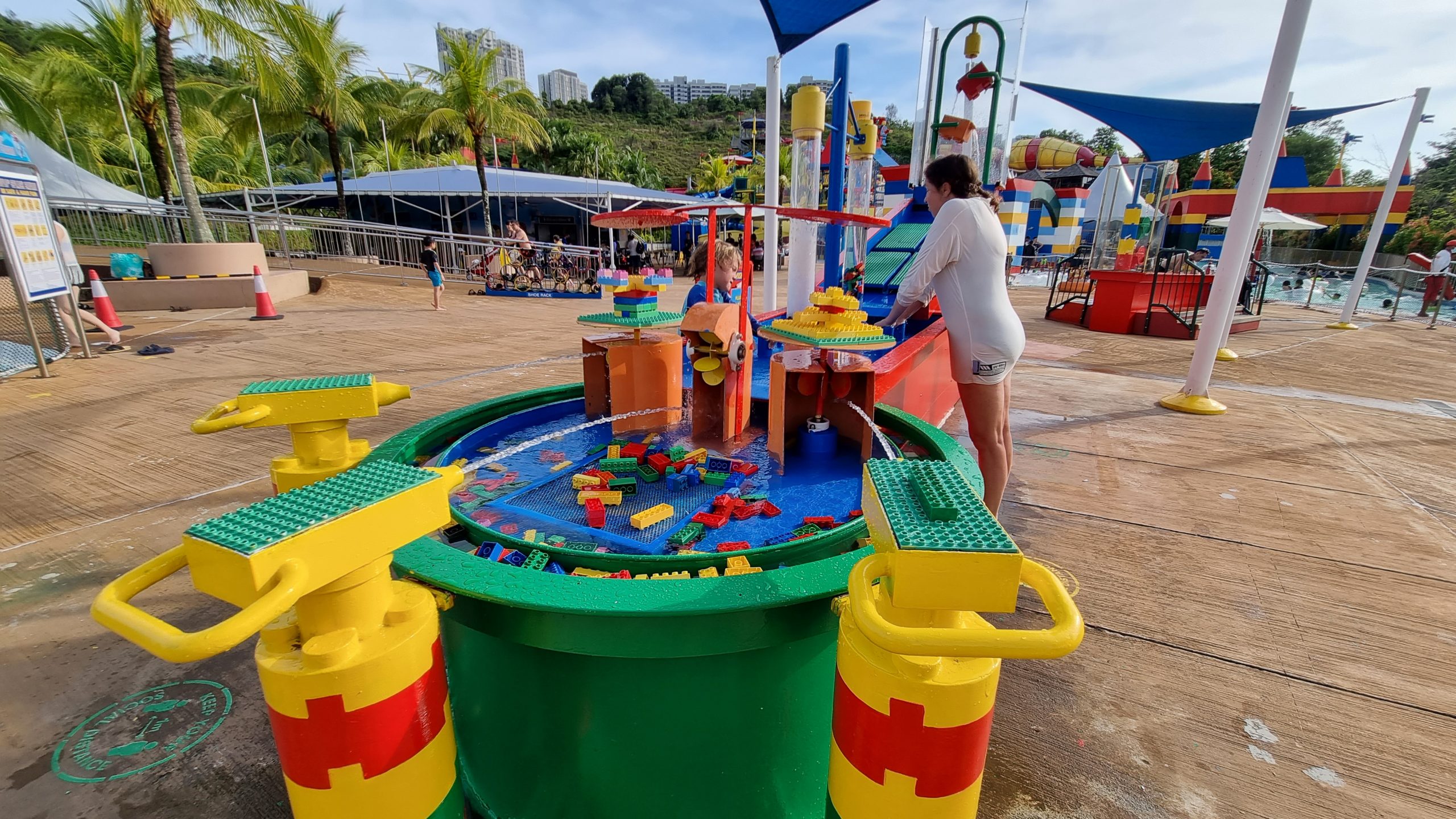 [Family Fun!] We went to LEGOLAND Malaysia Resort: LEGO Theme park, Water park, Aquarium, and Hotel - Alvinology