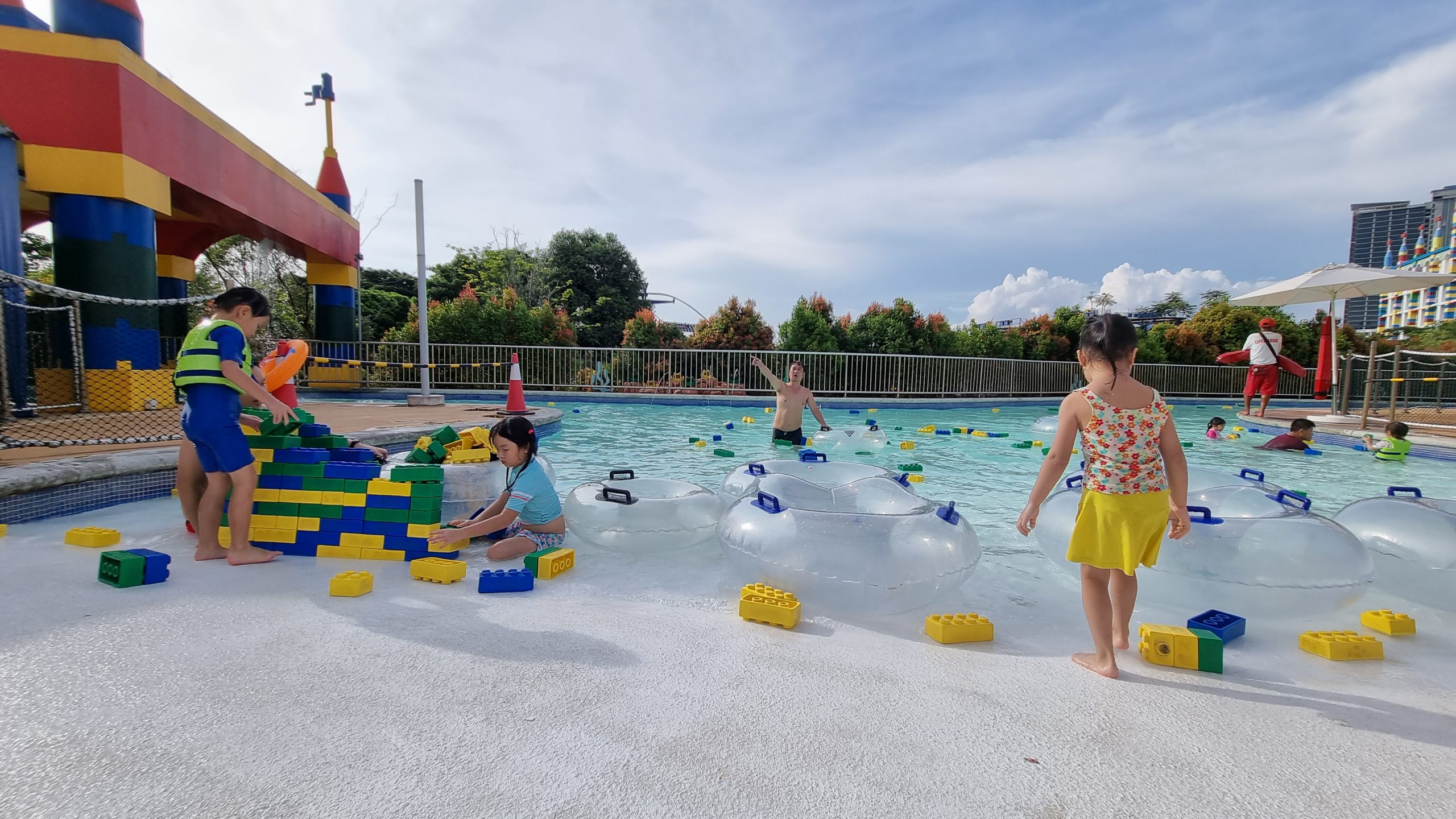 [Family Fun!] We went to LEGOLAND Malaysia Resort: LEGO Theme park, Water park, Aquarium, and Hotel - Alvinology