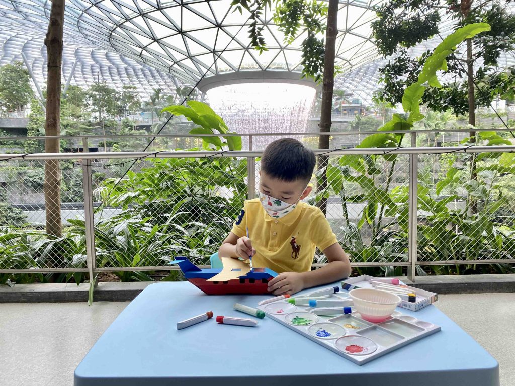 Spend “A Night at the Airport” with your family this June Holidays with Changi Experience Studio’s fun Family Camp - Alvinology