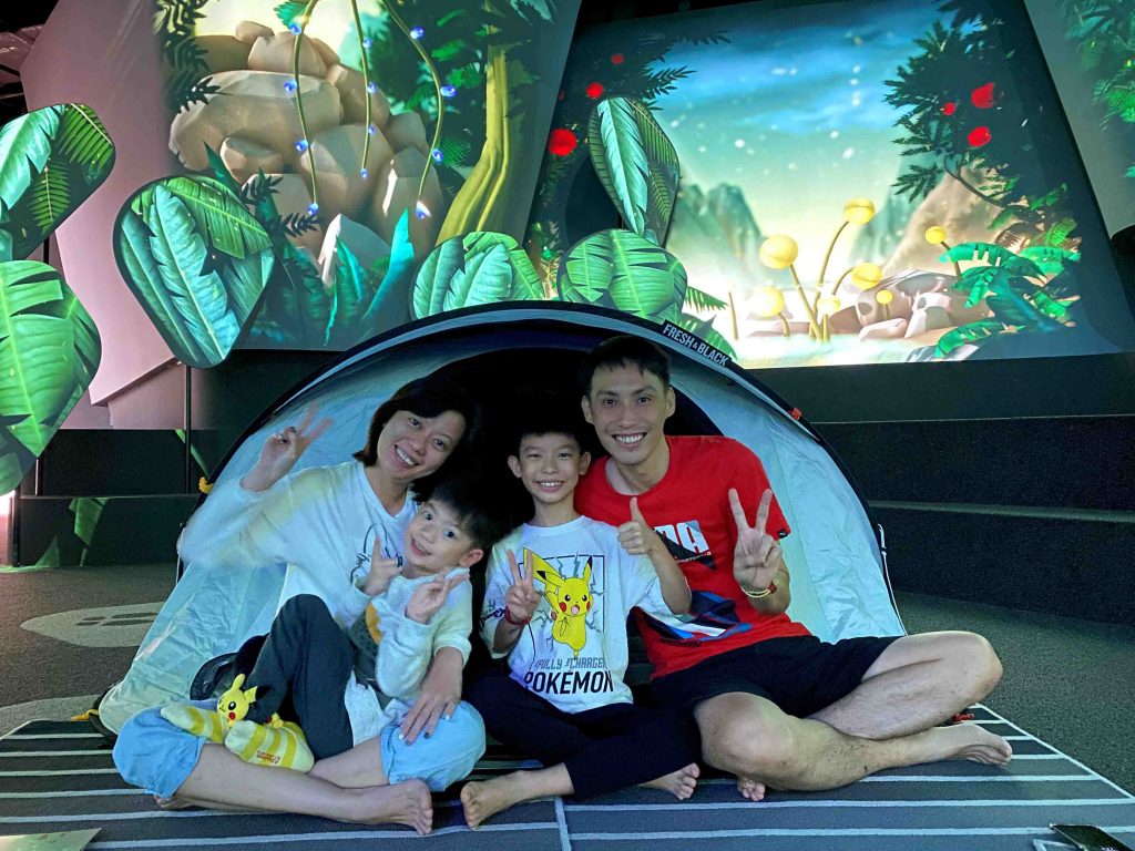 Spend “A Night at the Airport” with your family this June Holidays with Changi Experience Studio’s fun Family Camp - Alvinology