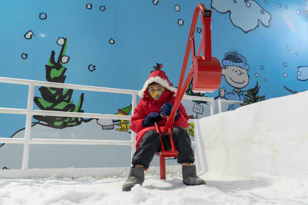 Go on a snowy adventure with Snoopy and friends at the first Peanuts-themed attraction in Changi Airport - Alvinology