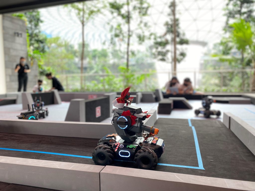 Spend “A Night at the Airport” with your family this June Holidays with Changi Experience Studio’s fun Family Camp - Alvinology