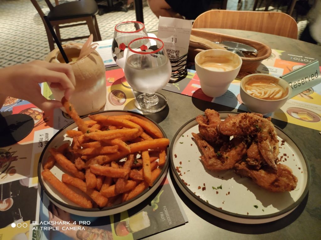 [Review] RATIO Café + GastroBar at ION Orchard with Robot-made Coffee and Cocktail - Alvinology