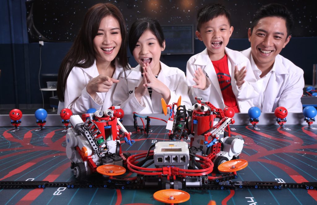 LEGOLAND Malaysia gives you Free Vouchers and Unlimited Park Access to celebrate 90 years of LEGO play! LEGOLAND Malaysia gives you Free Vouchers and Unlimited Park Access to celebrate 90 years of LEGO play! - Alvinology
