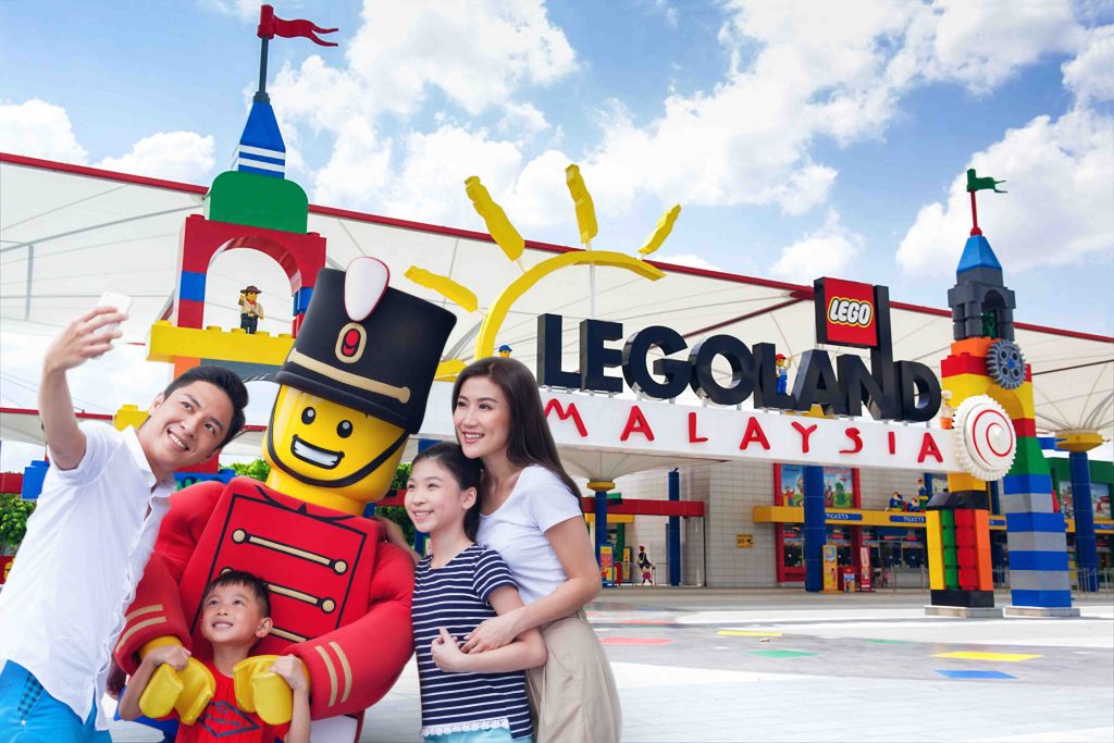 LEGOLAND Malaysia gives you Free Vouchers and Unlimited Park Access to celebrate 90 years of LEGO play! - Alvinology