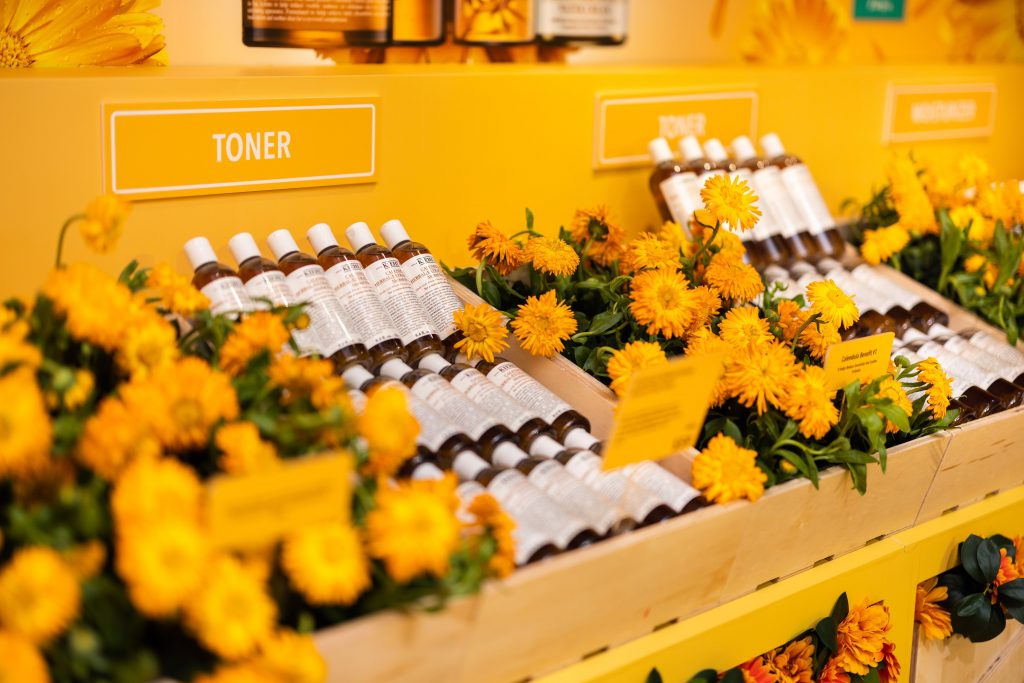Kiehl’s new Calendula-Mart pop-up installation at Sunday Folks - Alvinology