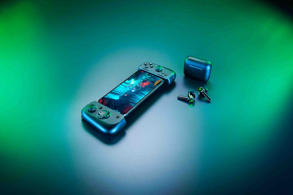 Razer Kishi V2 is your best mobile game companion for absolute control and zero compromise Razer Kishi V2 is your best mobile game companion for absolute control and zero compromise - Alvinology