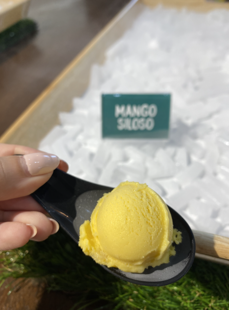 Celebrate Sentosa's 50th birthday with Udders and their refreshing Golden Jubilee ice creams - Alvinology