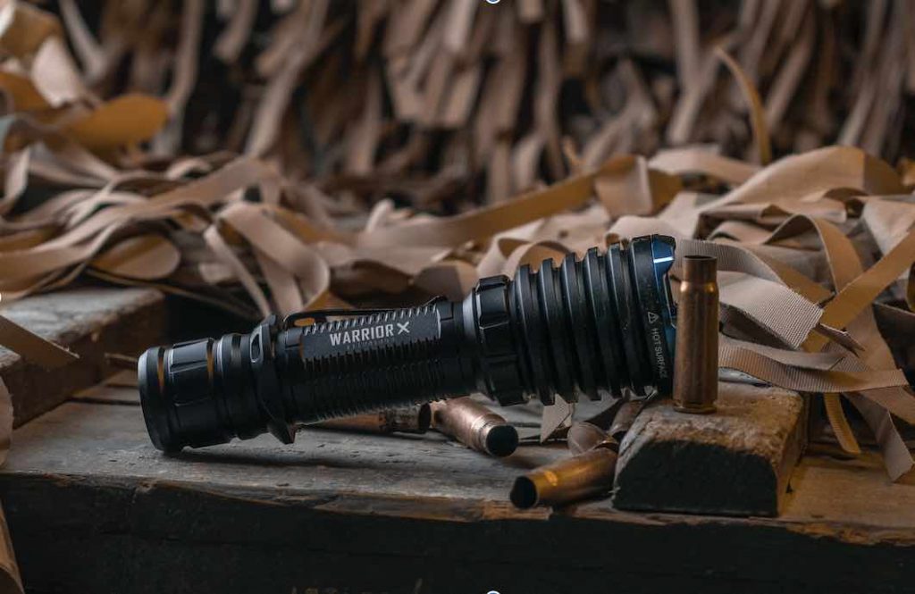Why you should use a military flashlight - Alvinology