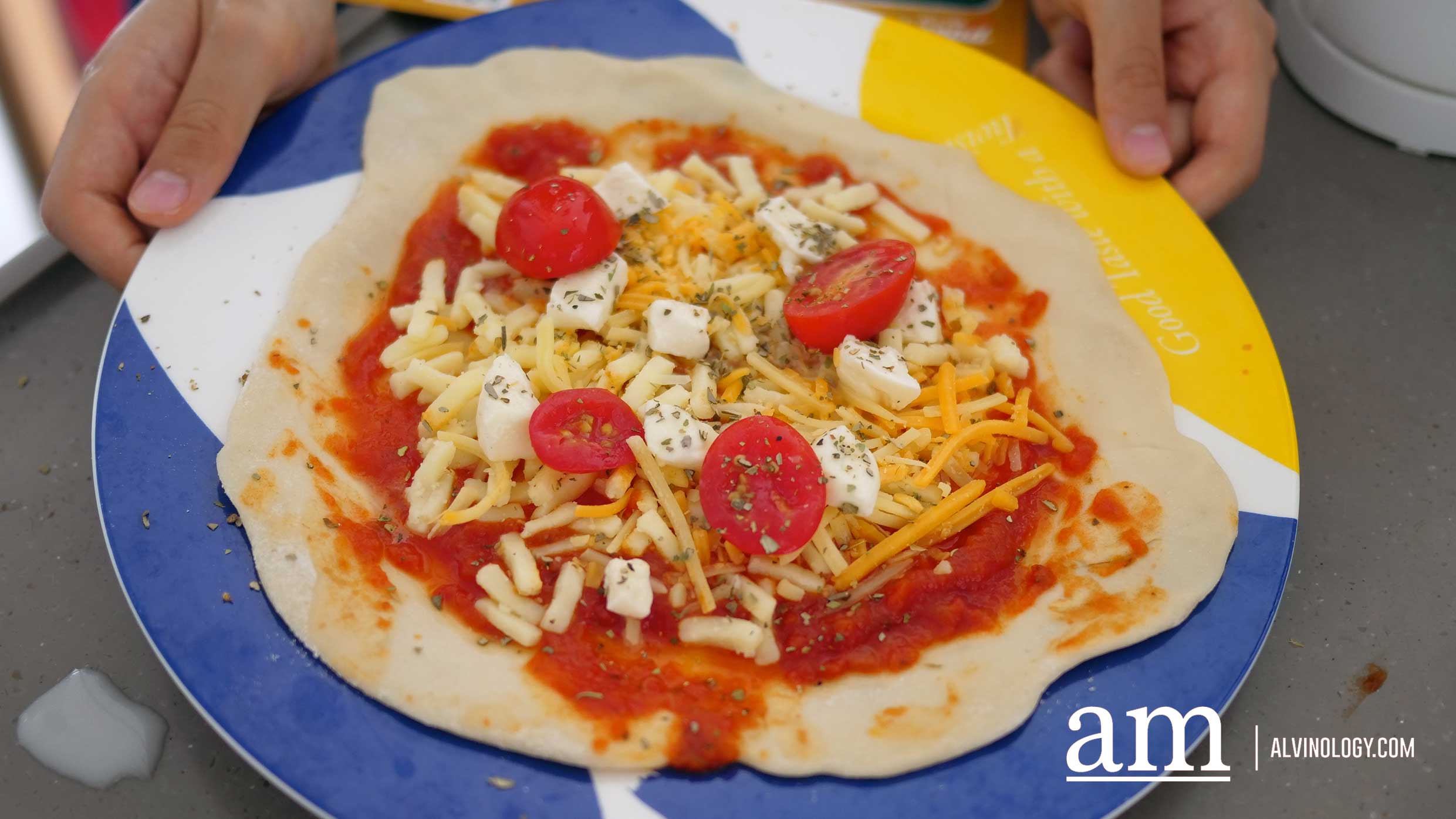 Create your own pizza at home with Peperoni Pizzeria's DIY Pizza Kit exclusively via Deliveroo Create your own pizza at home with Peperoni Pizzeria's DIY Pizza Kit exclusively via Deliveroo - Alvinology