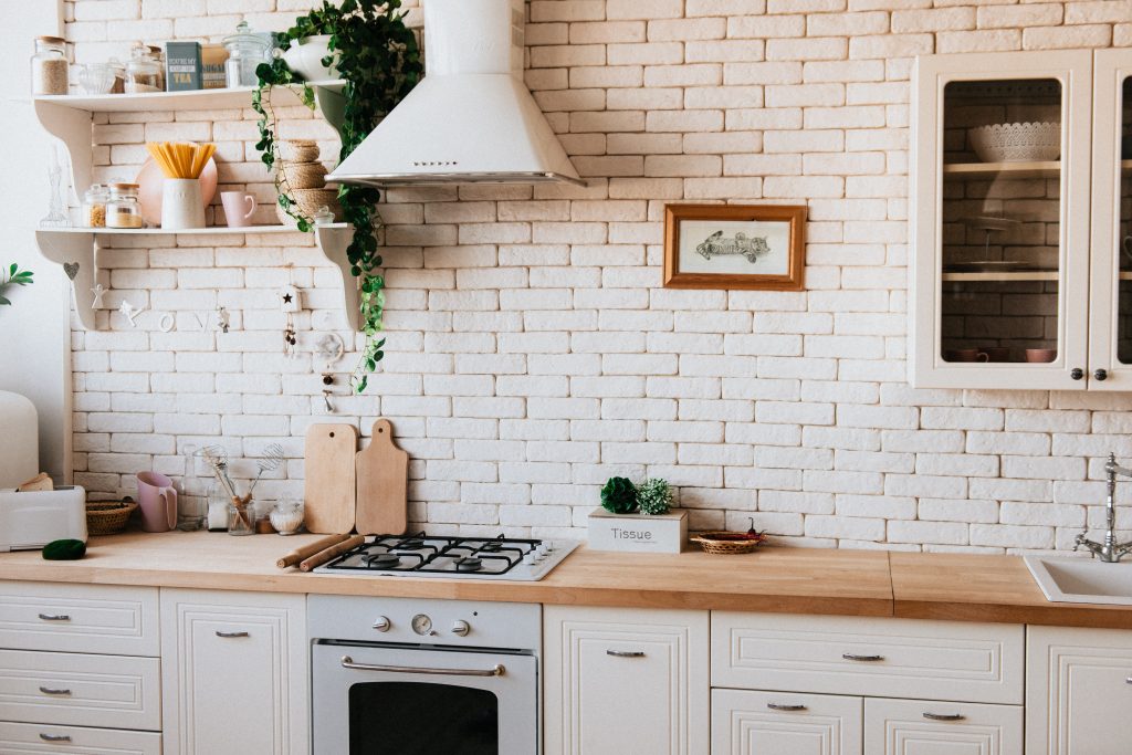 Master Chef Tips: Equip Your Kitchen With These Awesome Items - Alvinology