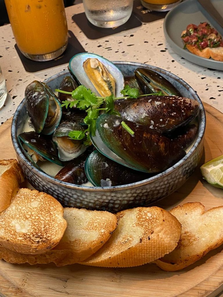 [Review] Flavourful, Modern Thai Fusion Dishes at HUE in Lavender - Alvinology