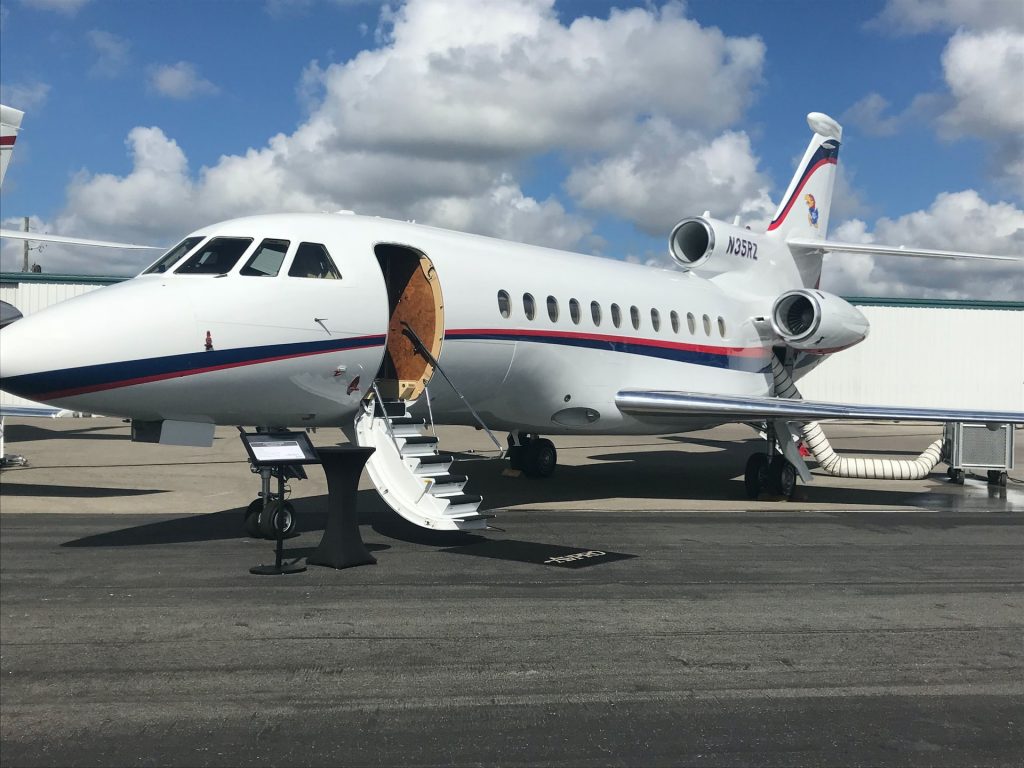 How to Find a Reliable Private Jet Company: A Guide - Alvinology