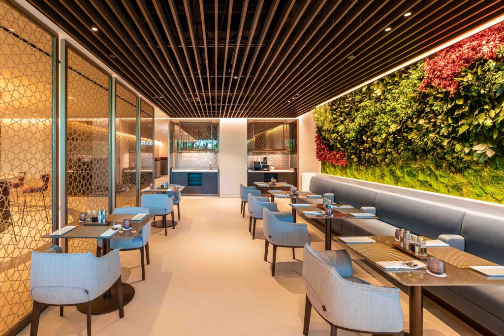 Qatar Airways opens new Premium Lounge at Singapore Changi Airport available for all the airline’s Business Class passengers - Alvinology