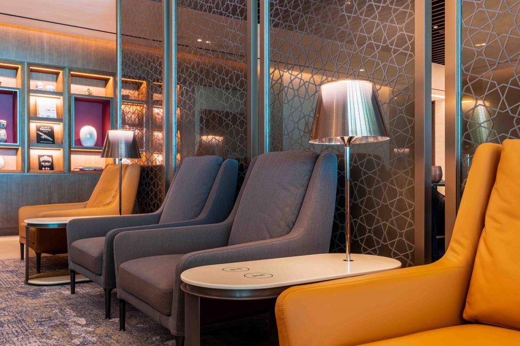 Qatar Airways opens new Premium Lounge at Singapore Changi Airport available for all the airline’s Business Class passengers - Alvinology