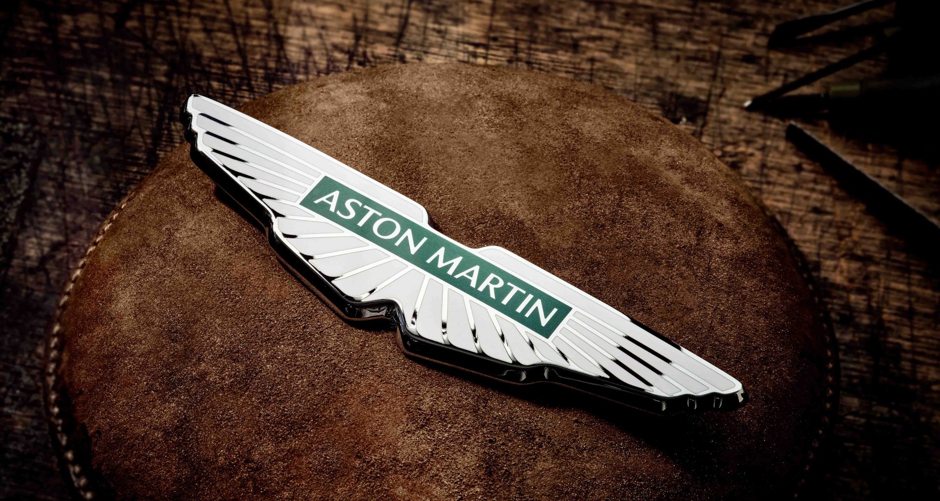 Aston Martin reveals new iconic, hand-enamelled wings logo to feature on next generation sportscars - Alvinology