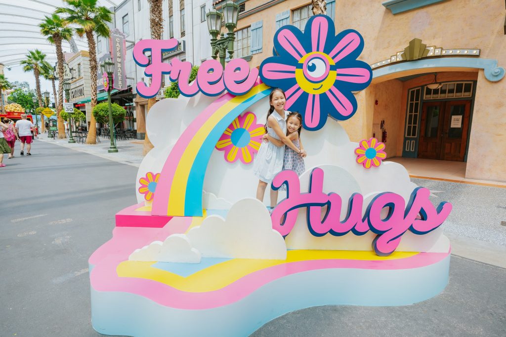 Enter the colourful and groovy world of Minions 2: The Rise of Gru at Universal Studios Singapore this July to August! - Alvinology