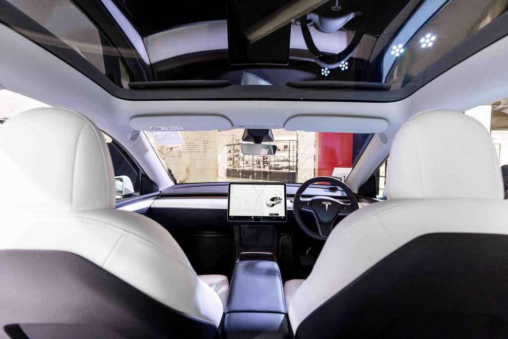 The Tesla Model Y is now available in Singapore; charge up to 120km in just 5 minutes! The Tesla Model Y is now available in Singapore; charge up to 120km in just 5 minutes! - Alvinology