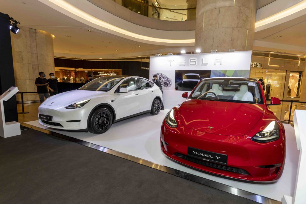 The Tesla Model Y is now available in Singapore; charge up to 120km in just 5 minutes! The Tesla Model Y is now available in Singapore; charge up to 120km in just 5 minutes! - Alvinology