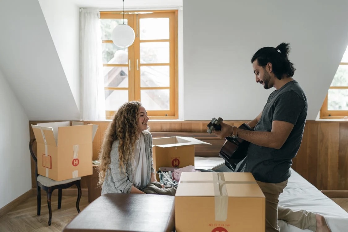 11 Factors to Consider Before Moving to a New City after Marriage - Alvinology