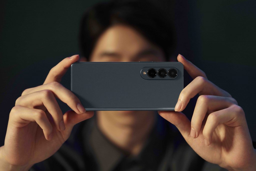 The 4th Generation 'Samsung Galaxy Z Fold4 5G' is the first device to feature 'Android 12L' – a special version of Android for big screens - Alvinology