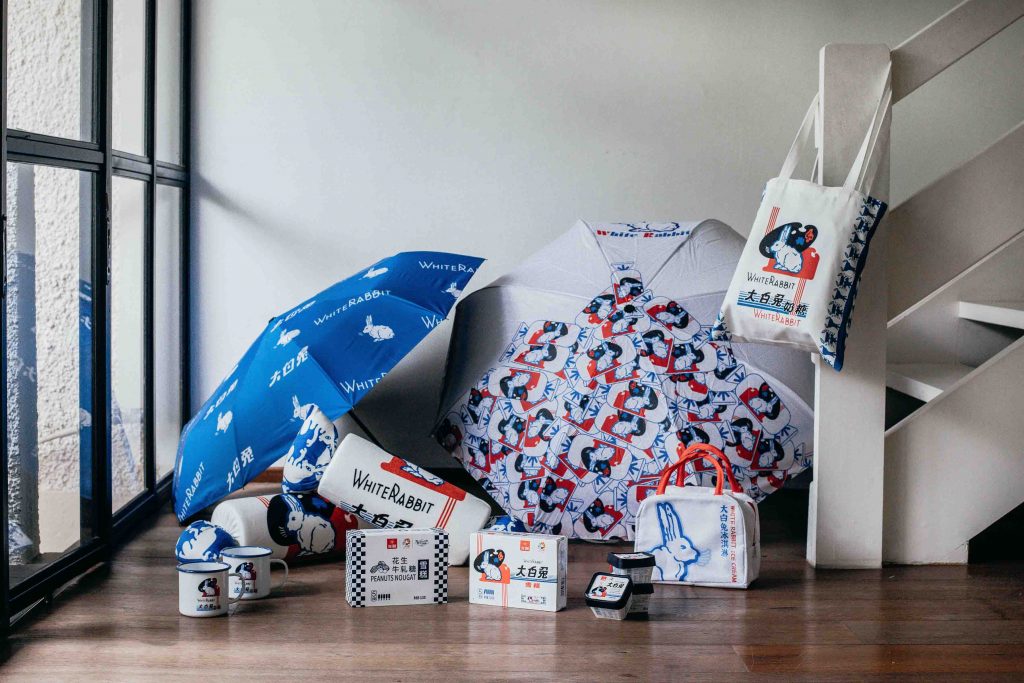 [PROMO] Enjoy 1-for-1 Deal with the new and improved White Rabbit Cup Ice Cream or Win a Staycation at Lloyd’s Inn worth S$500 via its social media contest! - Alvinology