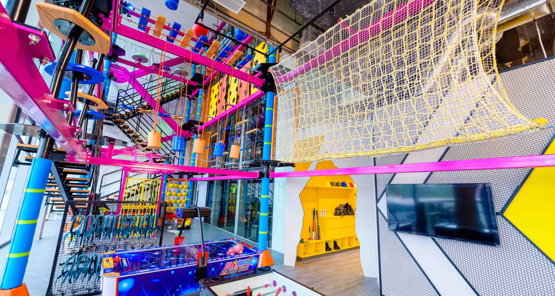 Intense fun for all ages awaits at the newly-opened “X-SCAP8” - Singapore’s First All-in-One Funground - Alvinology