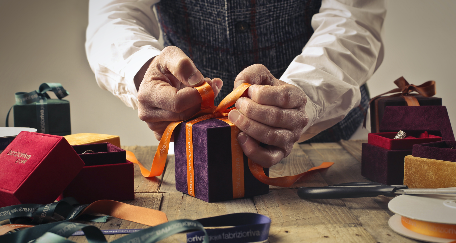 Gift The Right Way - Alvinology