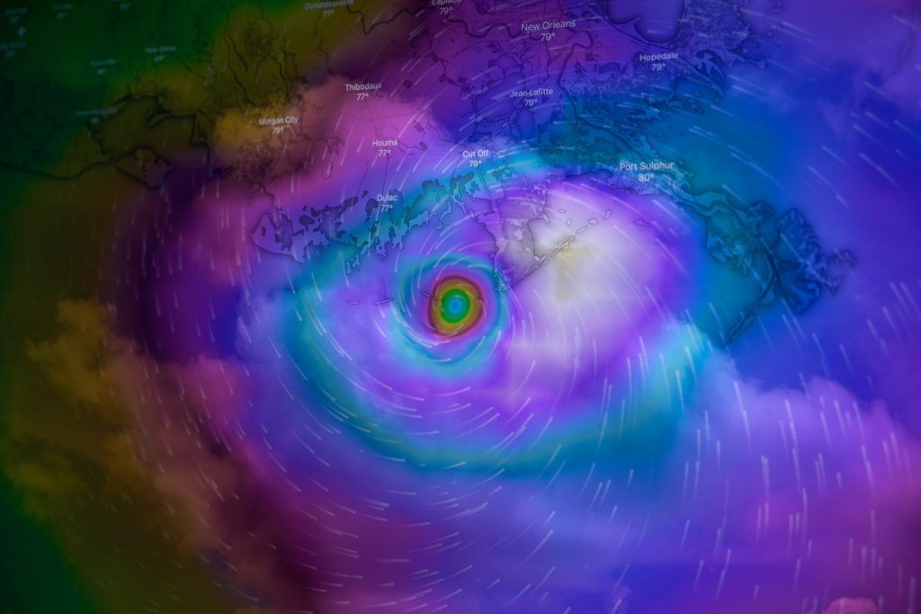 What to do Before, During, And After a Hurricane Storm Surge? - Alvinology