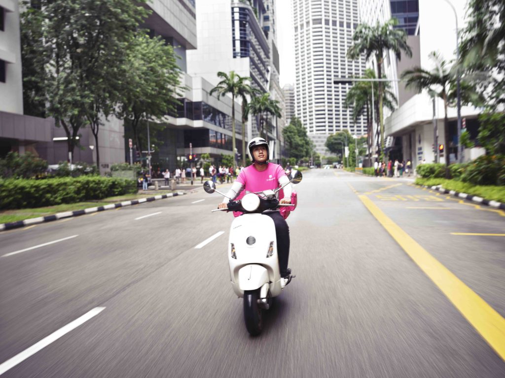 foodpanda users can now use pandago services – 24/7 instant delivery for all! - Alvinology