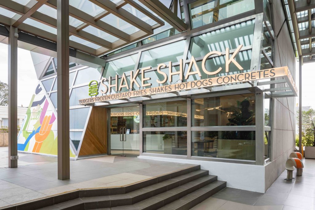 Junction 8 welcomes new Shake Shack outlet; first 100 guests will receive an Aeropalmics jigsaw puzzle - Alvinology