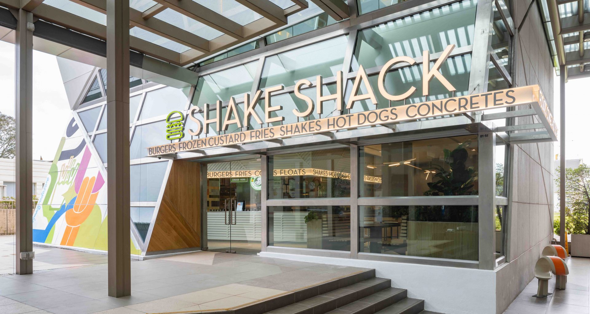 Junction 8 welcomes new Shake Shack outlet; first 100 guests will receive an Aeropalmics jigsaw puzzle - Alvinology