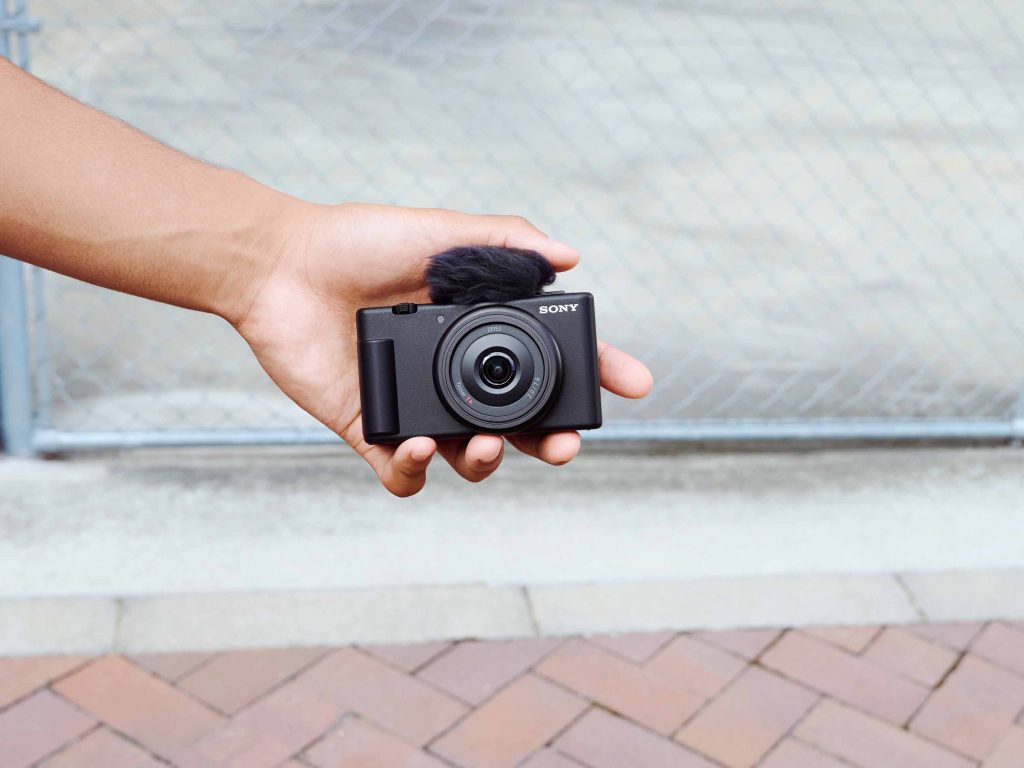 Sony’s pocket-size ZV-1F Camera is the new go-to camera for beginner vloggers and creators - Alvinology