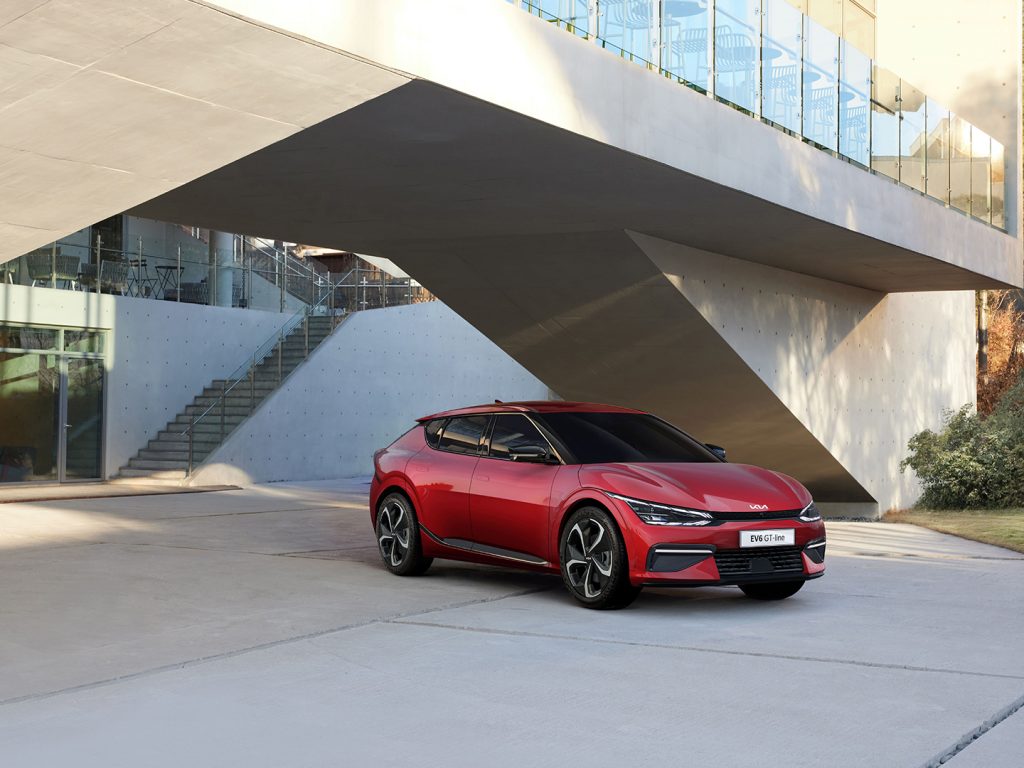 KIA unveils its first fully-electric vehicle that can run over 390 kilometers in a single charge - Alvinology
