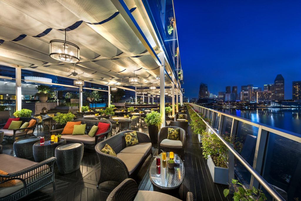 Eat and Drink with friends while cheering on a Live Screening of FIFA World Cup 2022 at The Fullerton Hotels Singapore - Alvinology