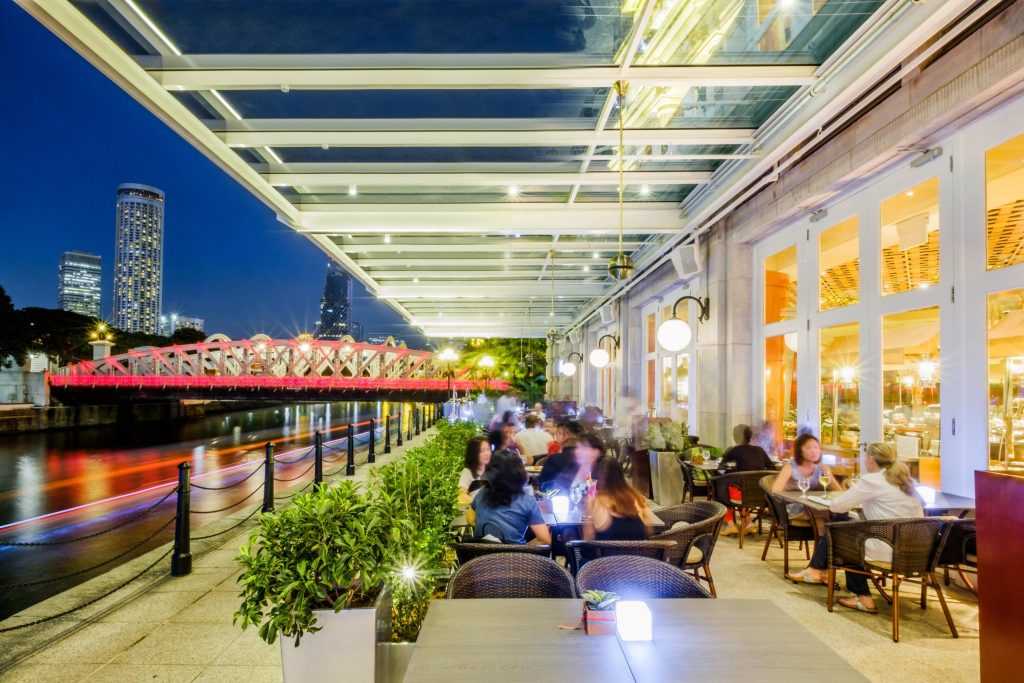 Eat and Drink with friends while cheering on a Live Screening of FIFA World Cup 2022 at The Fullerton Hotels Singapore Eat and Drink with friends while cheering on a Live Screening of FIFA World Cup 2022 at The Fullerton Hotels Singapore - Alvinology