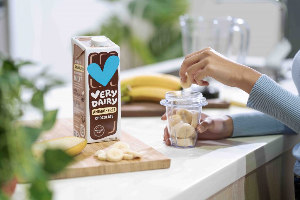 This Animal-Free Milk by Very Dairy will give you the same nutrition and delicious goodness as traditional milk - Alvinology